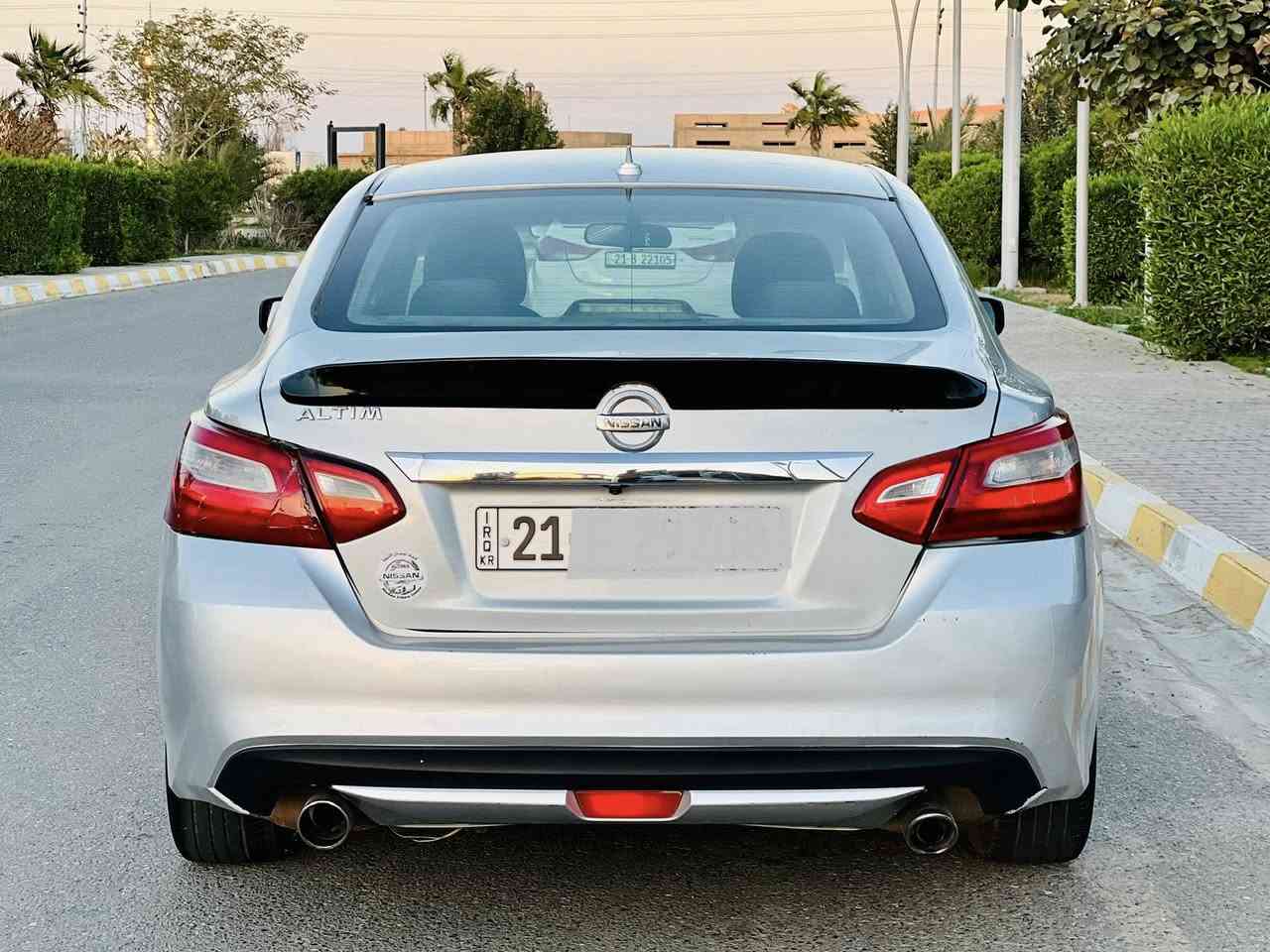 السلام عليكم..اعتذر عن الاقساط والوعدة..
للبيع بسعر مناسب جداً 96..
نيسان التيما 2016 لون سلفر 
رقم سليمانية دولي سنوية جديدة شرط التحويل…سيارة فول مواصفات عدى السلايت بصمة تشغيل ويل كب كروم 
بلاجكتور شركة تحكم ستيرن جهتين…
كير ومحرك شرط صدر جديد طخم تاير جديد تبريد ثلج…
محرك 4/2500سلندر مامفتوح 
سيارة بيها جاملغ خلفي وجنطة بدون دواخل بدون ايرباك/بجم كبس 
السعر 96 وبيها مجال 
مكاني صلاح الدين تكريت 
***********
***********
