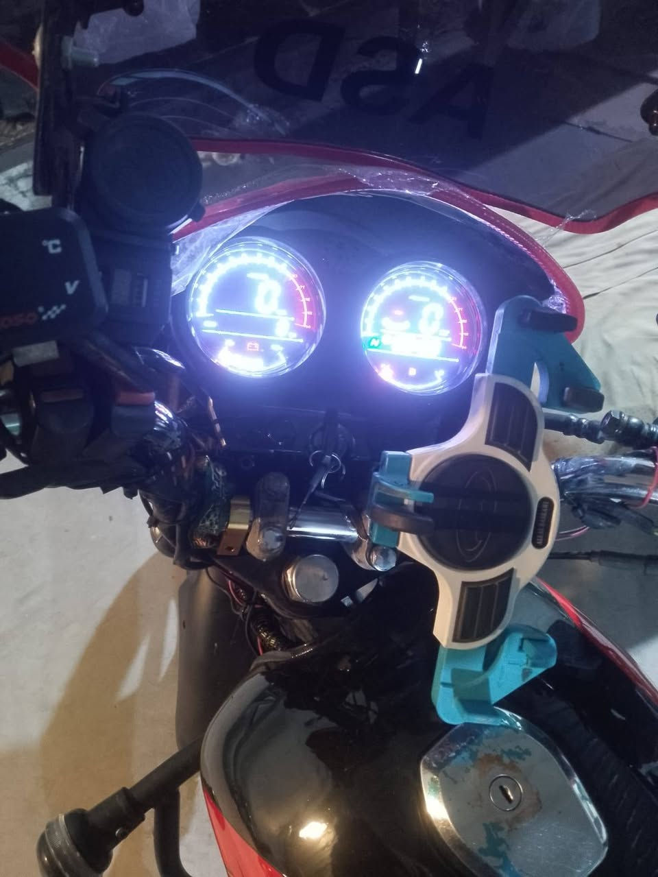 سلام عليكم دراجة للبيع موديل 2022 اوراق كامله باسمي تروح بسم لتروح ترقم مكاني بغداد السعر مليون وربع
***********
