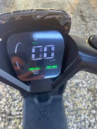 للبيع دراجه جديده شهر من نازله سعهرها 850 وبيها مجال قليل عنوان بغداد ...