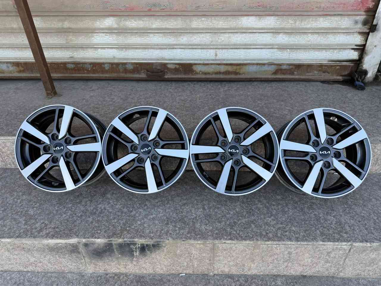 ويل كب كية سيراتو حجم 15 بيع او مراوس ***********  بصره قرب جامع الكواز
