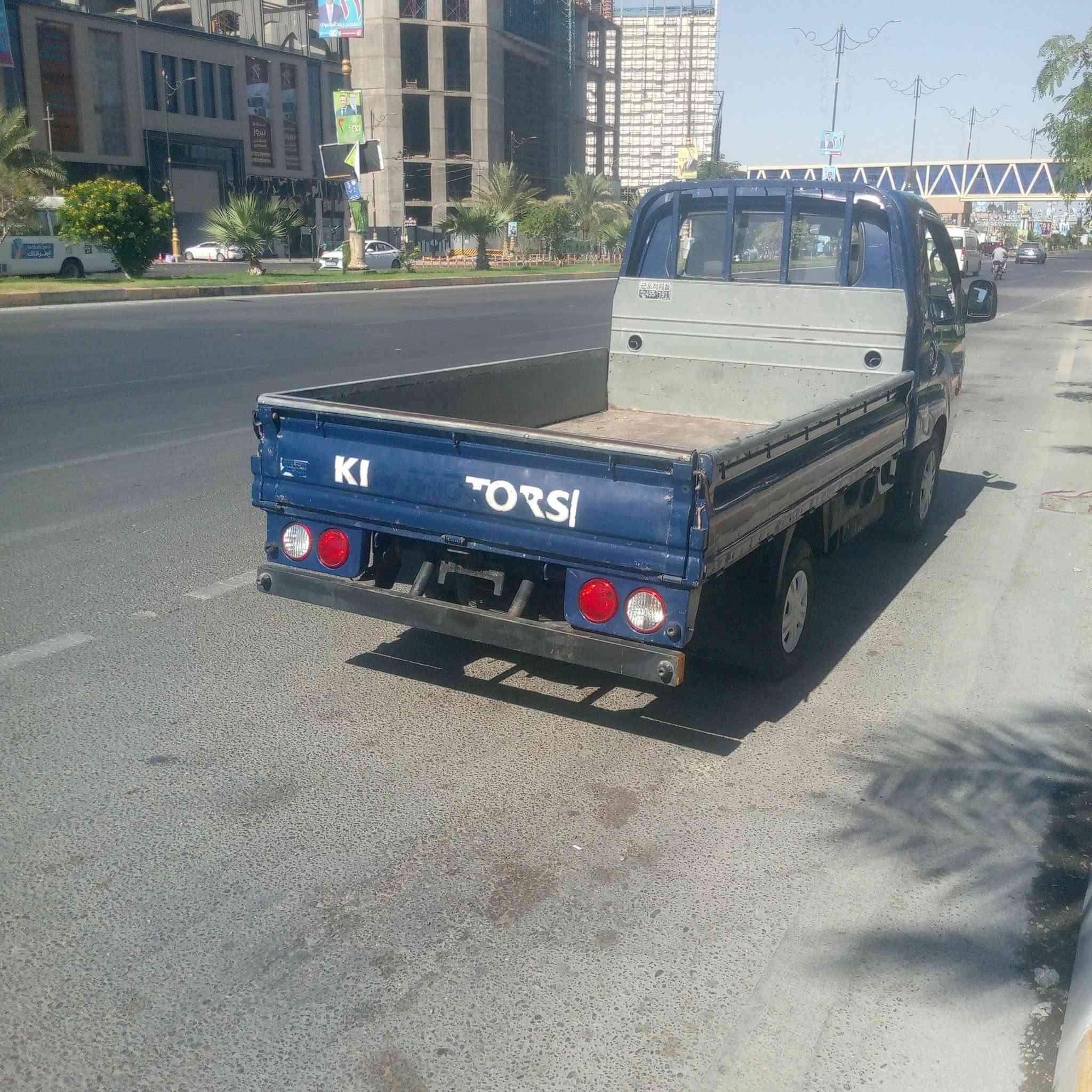 سلام عليكم
للبيع  كيا حمل موديل 2007
رقم بابل تحويل ثاني يوم 
كفاله عامه 
***********
