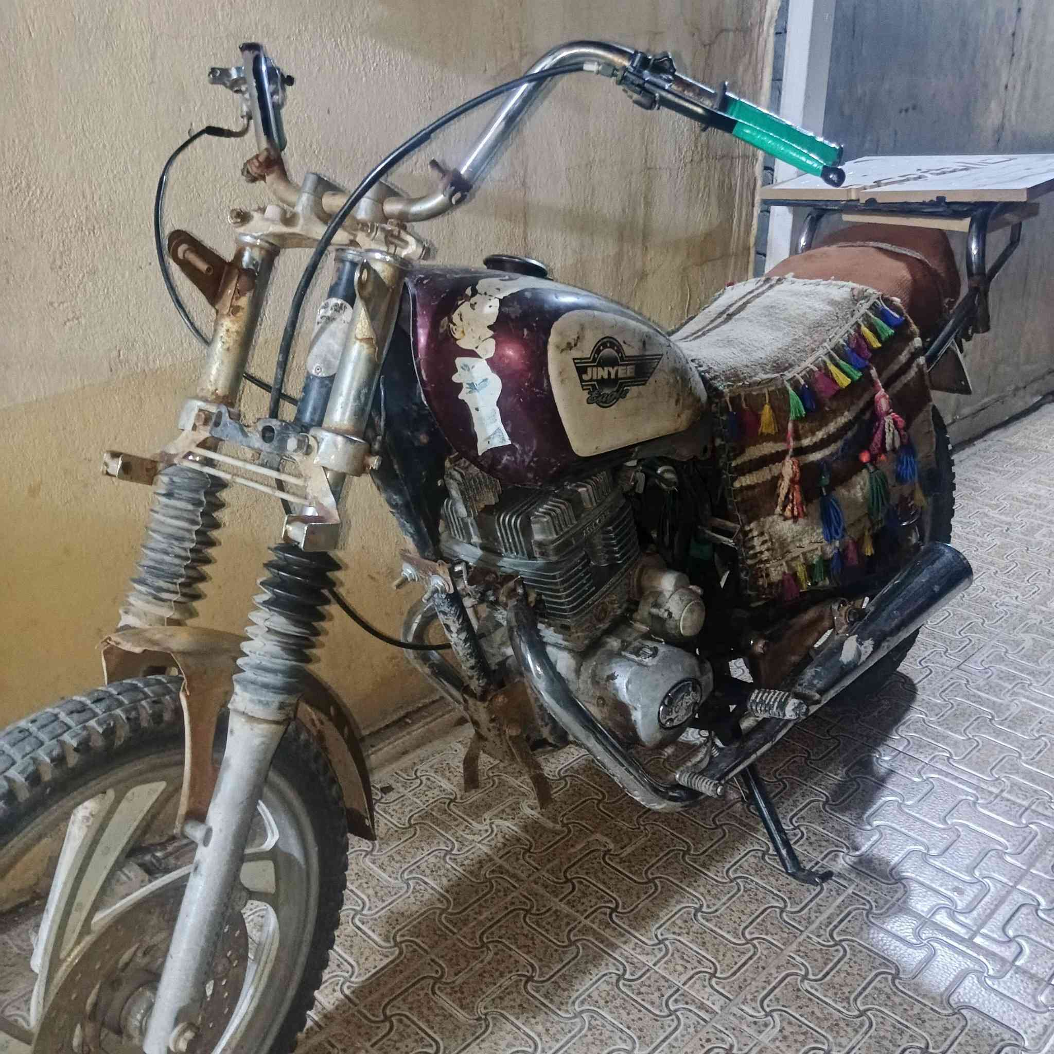 دراجه للبيع بسعر 150الف مكينه ناعمه تايرات جدد الدراجه بدون مكاني ديالى بلدروز ***********
