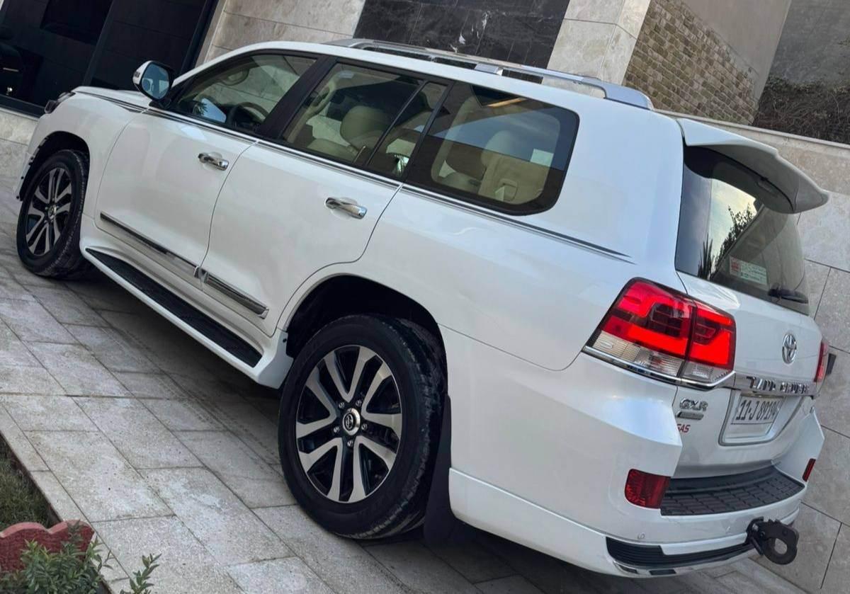 تويوتا لاندكروز 2019 فول مواصفات صيانة كاملة بالشركة ساز أصلي أعلى مواصفات فول

🟪 السعر  :: الطلب في التعليقات ويوصلك مباشرة ✍️ 📩                                           فقط على الصفحة مو على كروب🌐

محرك 6 سلندر
قير أوتوماتيك
دفع رباعي 4×4
كراسي جلد كهرباء مع ذاكرة
فتحة سقف بانوراما
نظام ملاحة وشاشة مركزية كبيرة
حساسات خلفية وكاميرا 360 درجة
نظام صوتي فاخر
تكييف خلفي ومستقل
إضاءة زينون أمامية
أنظمة أمان متقدمة ABS EBD Airbags
الممشى 57000 كم حقيقي

رقم صاحب السيارة 
***********
