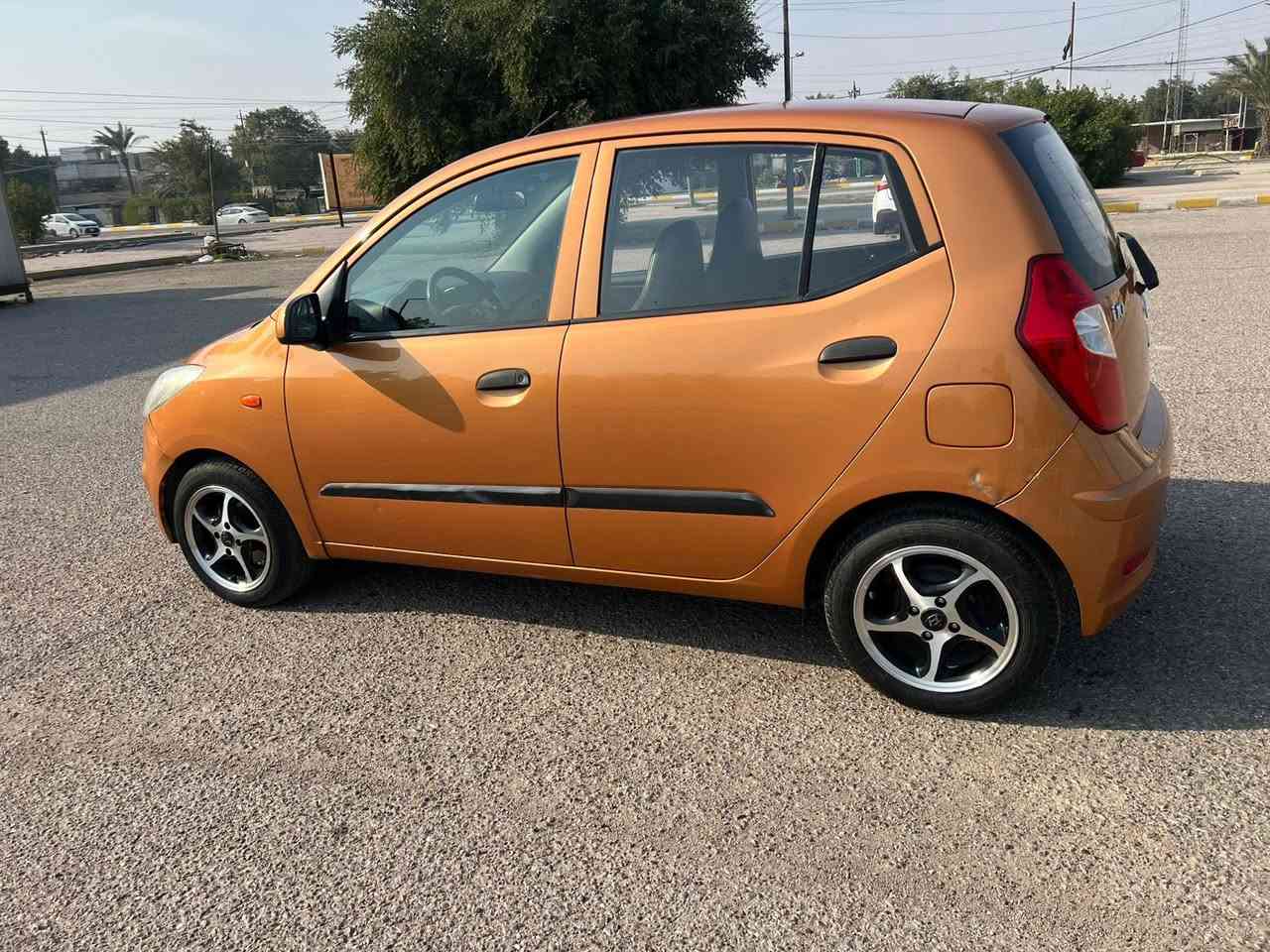 السلام عليكم هونداي اًٌٍّْيٌٍّْٰ 10موديل ٢٠١٥ بيه بنيد صبغ وباب بصف سايق صبغ ماشيه ٧٠ الف سياره ب٨٢ للاستفسار 
***********
