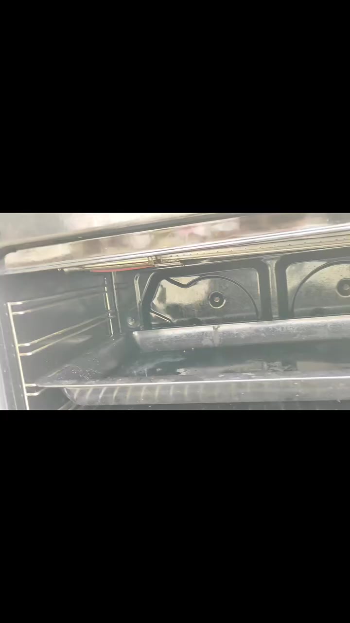 سلام وعليكم عندي هااذ الطباخ بي فرن  شغال بلشرط  بس يردله شويه تنضيف  سعره 50


**إذا كنت صاحب هذا الإعلان وتريد حذفه لأي سبب، رجاءا أرسل رسالة إلى الدعم الفني**