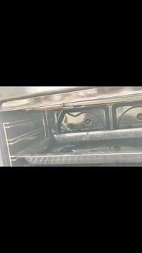 طباخ بفرن • شغال • يحتاج تنظيف