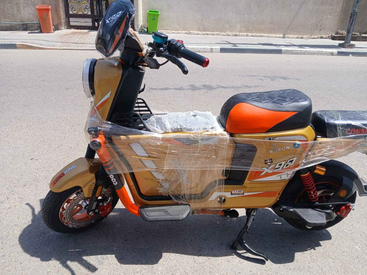 دراجة X900 دراحة جديد وخير من الله
ملف 2000 الفين و بطاريات 33 امبير فول جديدات
 التفاصيل خاص 
السعر 490 وبيها مجال مكاني الزبير 

*********** متواجد واتساب هم
