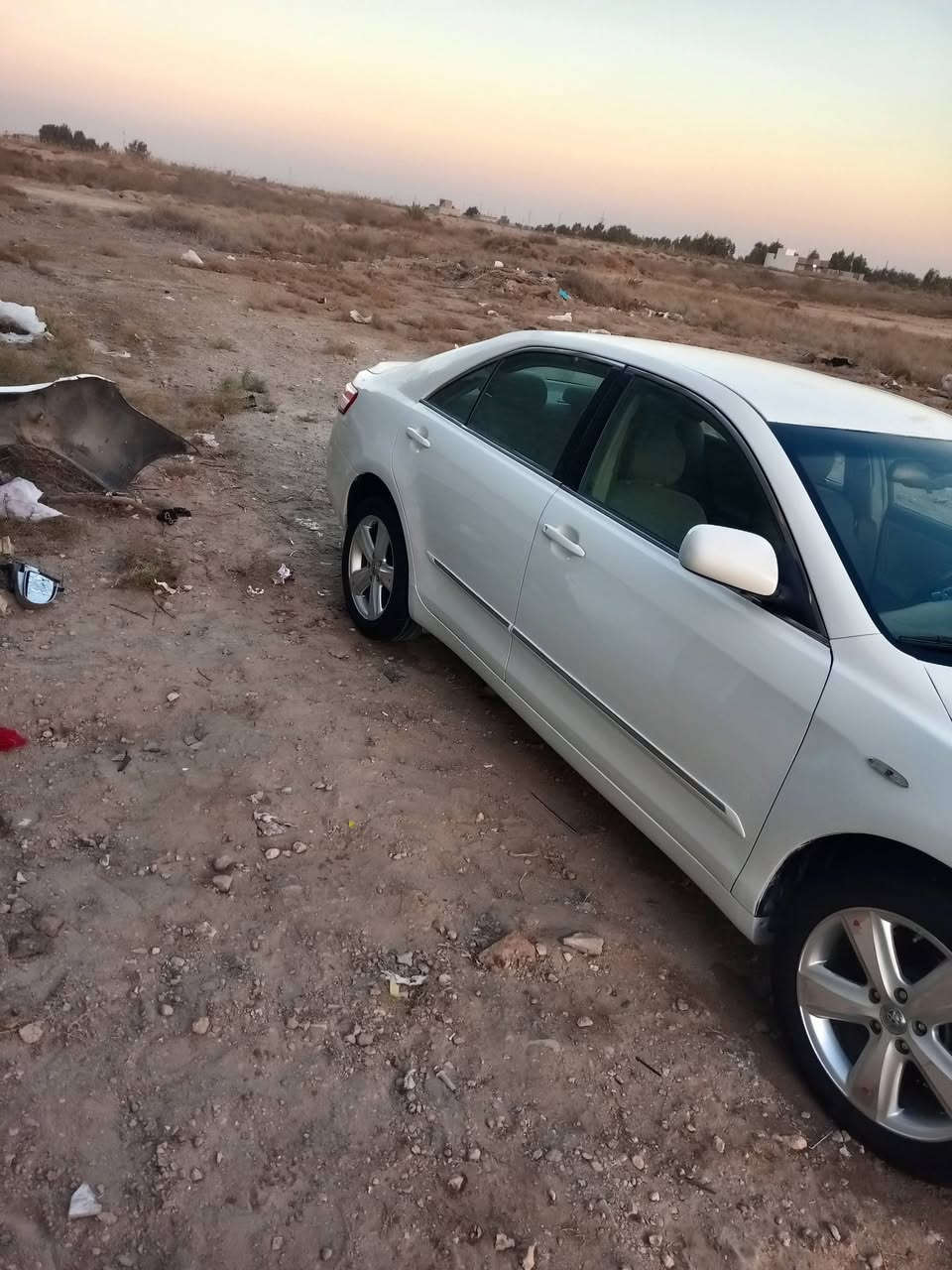 السلام عليكم كامري خليجي 2009 السياره بيها حادث خلفي ومعمره شغل درجه اولا تحويل مباشر رقم بغداد السياره ادامه كامل من صدر +تايرات +باتري سياره مال جناي وترهم مراوس حسب القناعه مكان فلوجه تفاصيل علا الرقم ***********/***********
