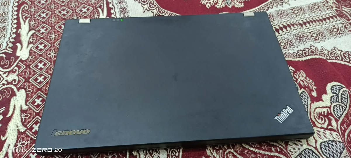 0  النوع
‏core i7 3th الجيل 
‏Ram 8GB الرام
‏Hard 256GB SSD هارد 
‏Vga2GB nvidia بطاقات الرسوم سعره 250
‏للتواصل ***********
