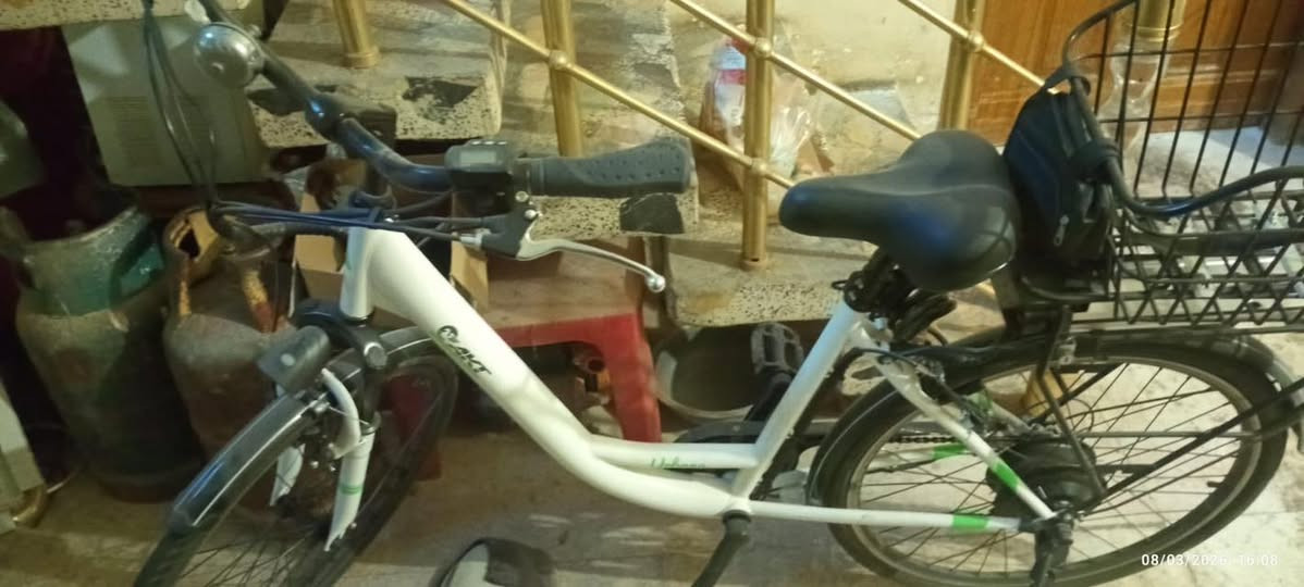 يالله الله مصلي على محمد وال محمد 
بايسكل حجم 26 شحن اصلي اصلي 
نوع البطاريه لثيوم مشي خير من الله اصلي 100/100 
ستعمال قليل سعر 350 وبيه مجال بسيط


**إذا كنت صاحب هذا الإعلان وتريد حذفه لأي سبب، رجاءا أرسل رسالة إلى الدعم الفني**