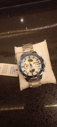 ساعة رياضية • جديدة