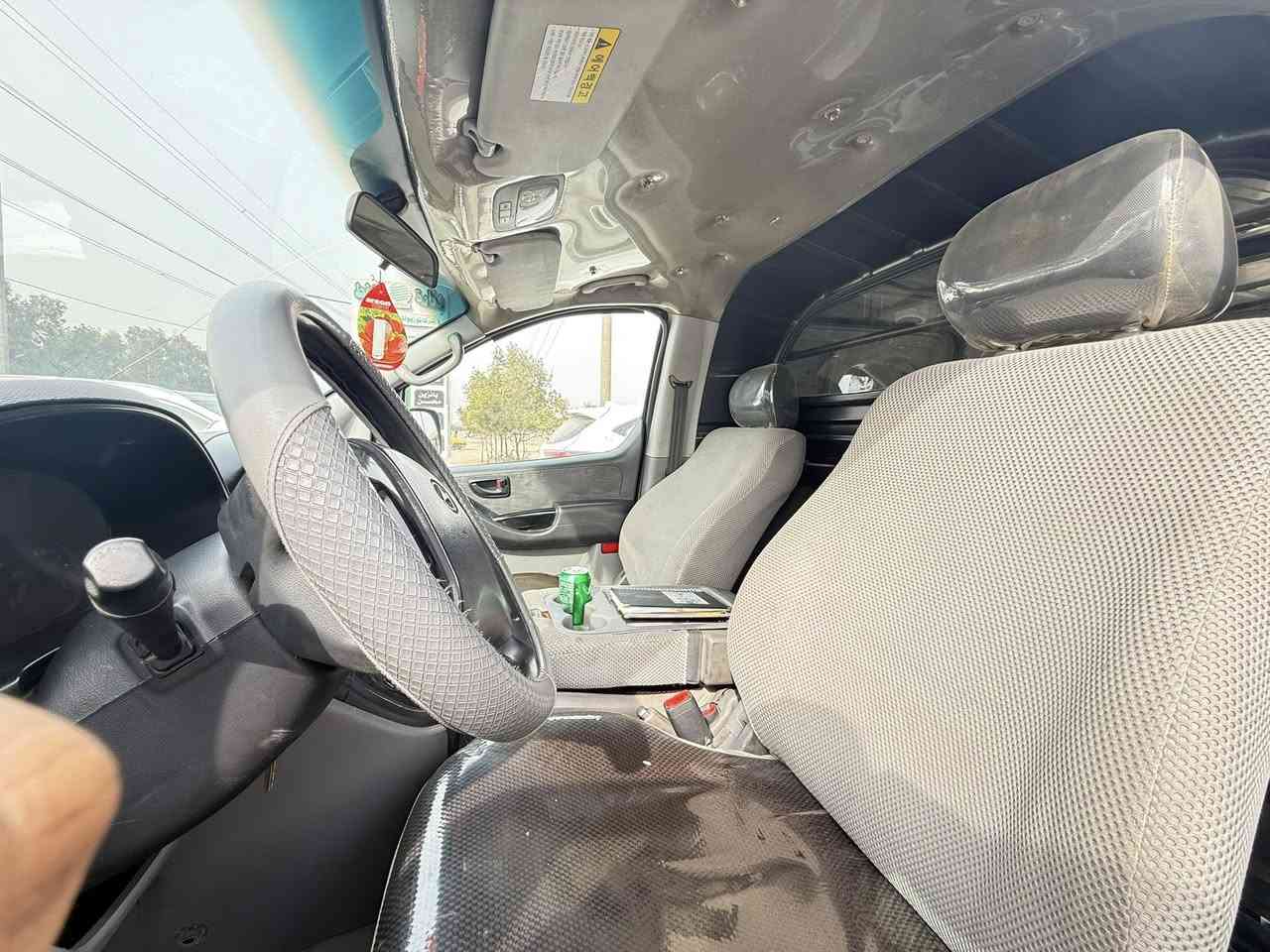 سلام. عليكم.   ستاركس مفتوح كير محرك مكفول 4 دسك سياره جاهزه تدفئه تبريد منضومه جديده كامله تخم تاير جديد للاستفسار ***********
