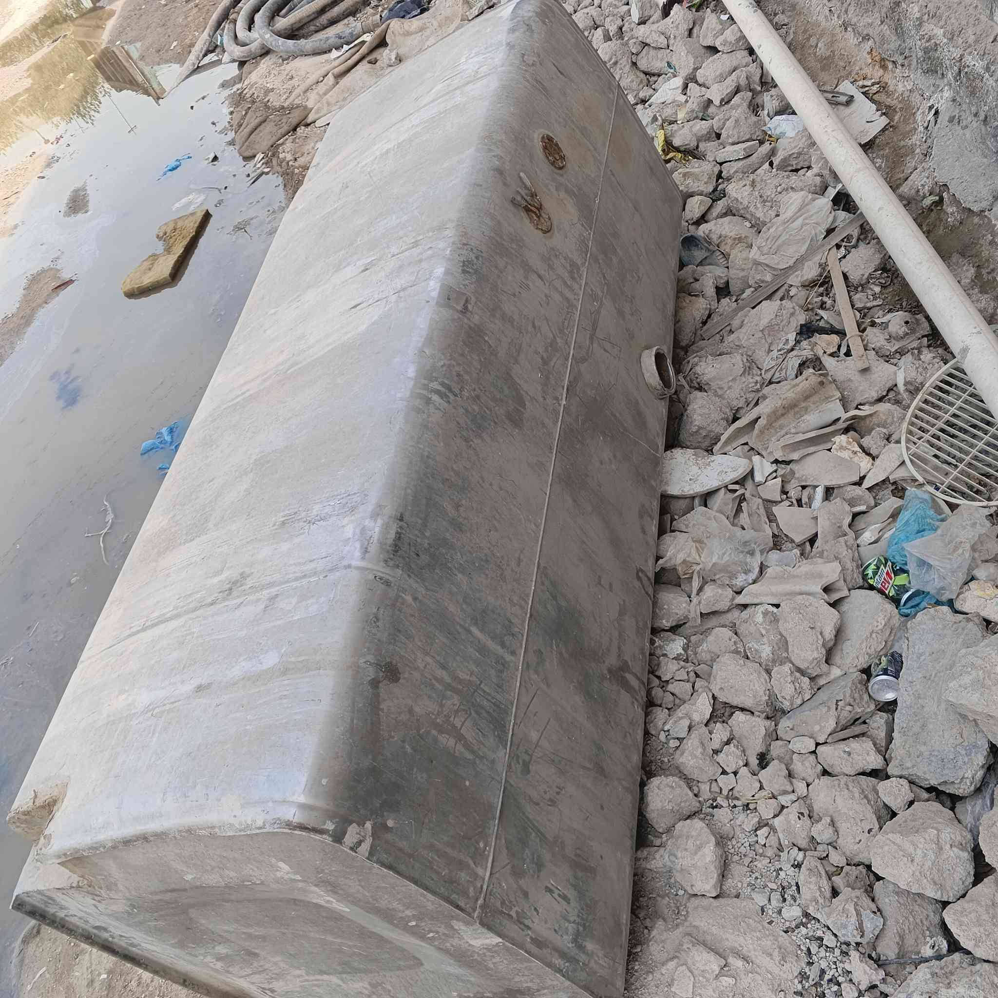 سلام عليكم تانكي للبيع الف لتر مكاني بغداد جسر التاجي الدوار السعر 750وبي مجال رقم  ***********
