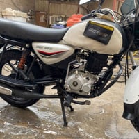 بوكسر موديل 2022جديدة ما مفتوحه رقم وسنويه سعرها 2100مليونين وميه وبيه...