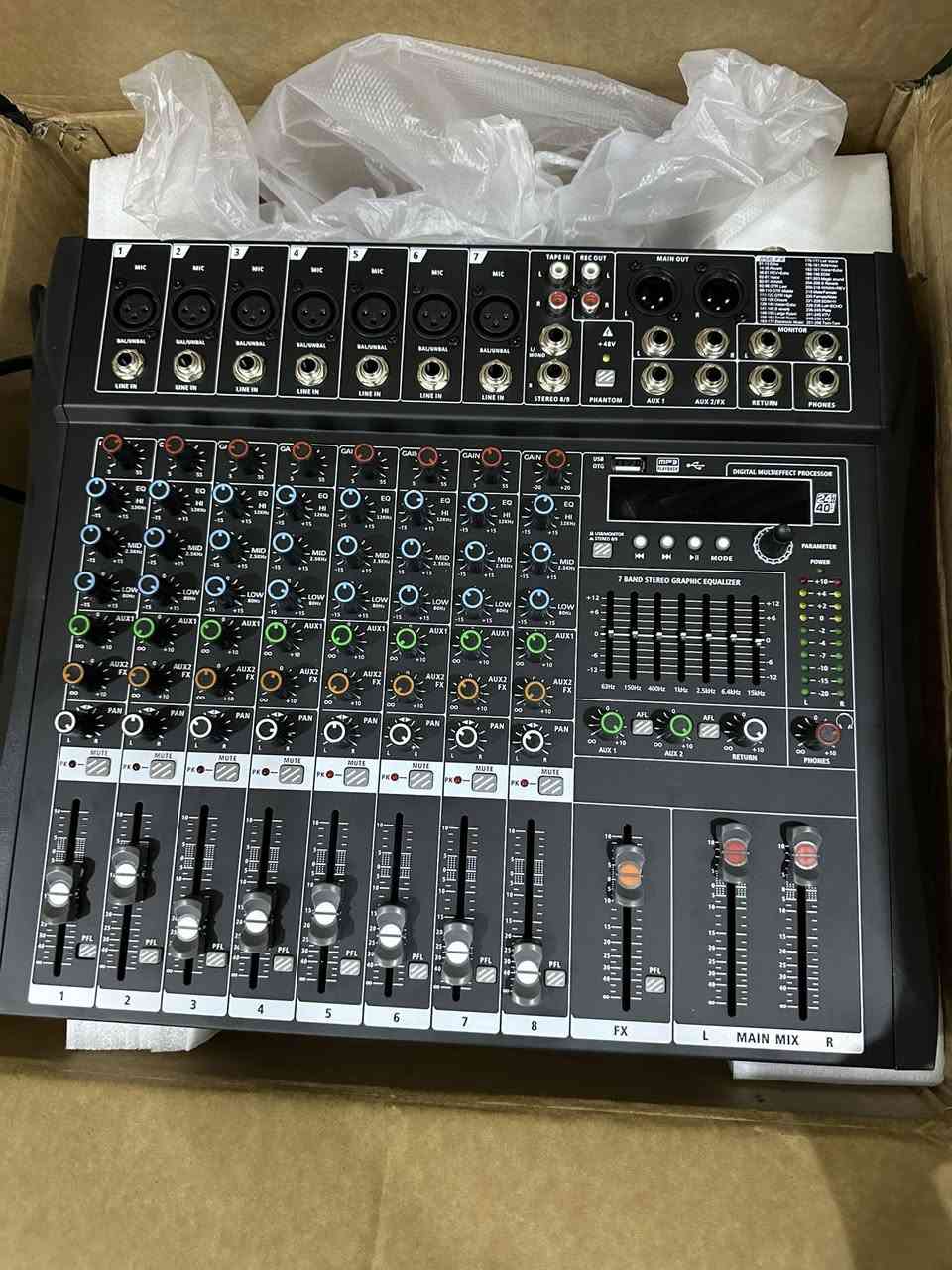 مكسر صوت بهذا الشكل قياس 25*30 تقريبا


**إذا كنت صاحب هذا الإعلان وتريد حذفه لأي سبب، رجاءا أرسل رسالة إلى الدعم الفني**