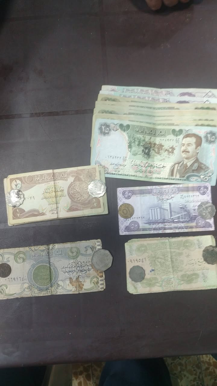ليك عمل نقديه قديمه ورقيه عدد 111والحديد العدد 103قيم ونطيني سعر واذا سعرك عجبني بلعافيه عليك الحديد بيهن عراقيه قديمه وبيهن كم قطعه مصريه وسوريه والين الصيني


**إذا كنت صاحب هذا الإعلان وتريد حذفه لأي سبب، رجاءا أرسل رسالة إلى الدعم الفني**