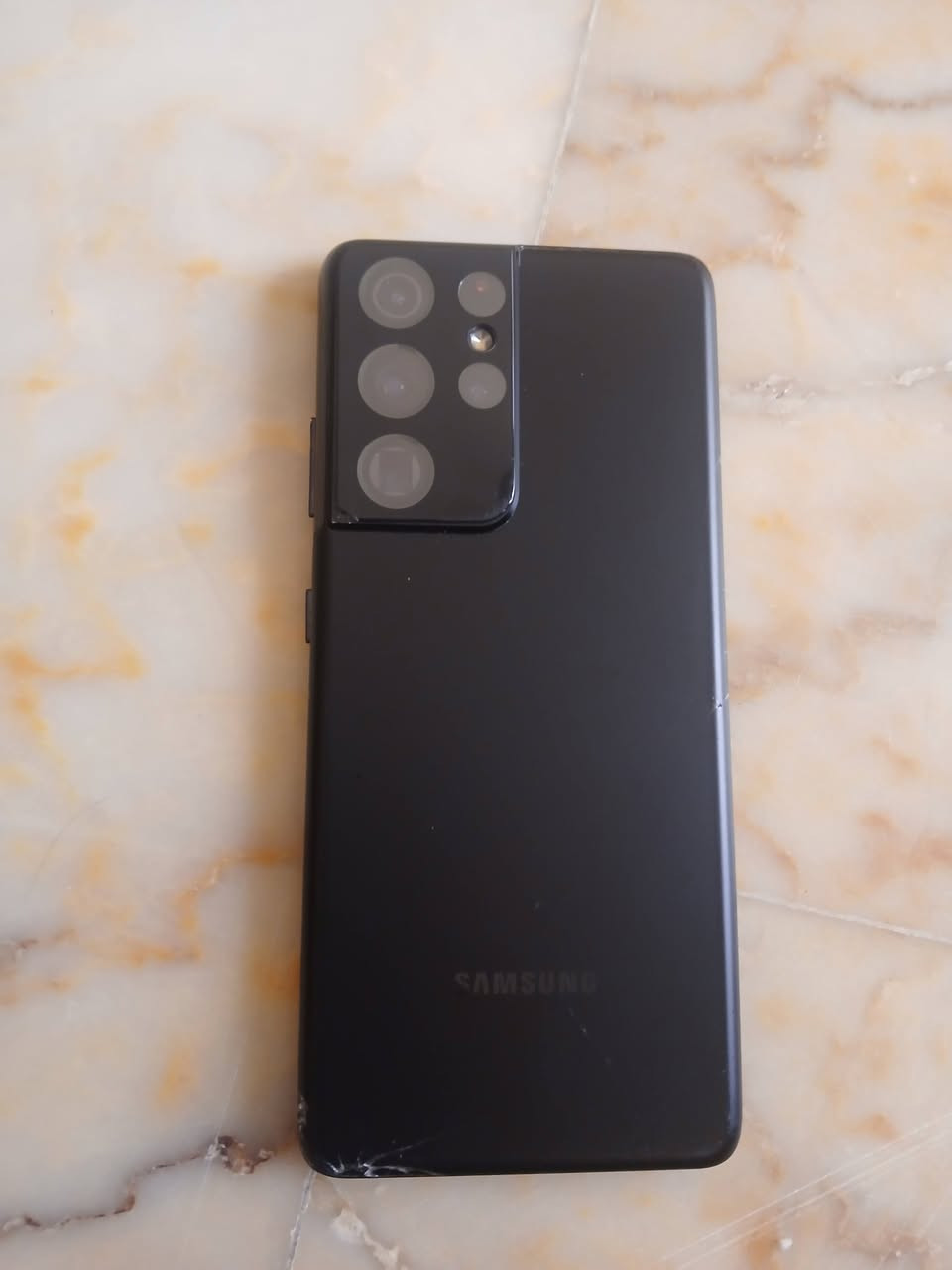 Galaxy S21 Ultra 5G
للبيع مكاني بغداد الزعفرانيه 
ذاكره  256  عشوائيه ١٢. 
الكاميرا  100×.
90  فريم ببجي .
مواصفاته معروفه
 عربي شريحتين 
ويا شاحن سريع 45واط 
بدون كرتونه الجهاز مبدل بي شاشه
 اصليه ومعروف سعرها شكد ب ٣٠٠ 
وبي شخط بالشاشه مايبين بالتصوير  والضهر ايضا مثل  ماموضح  بالصور
قفله من الاخير 250

التواصل  ع واتس
 ***********
