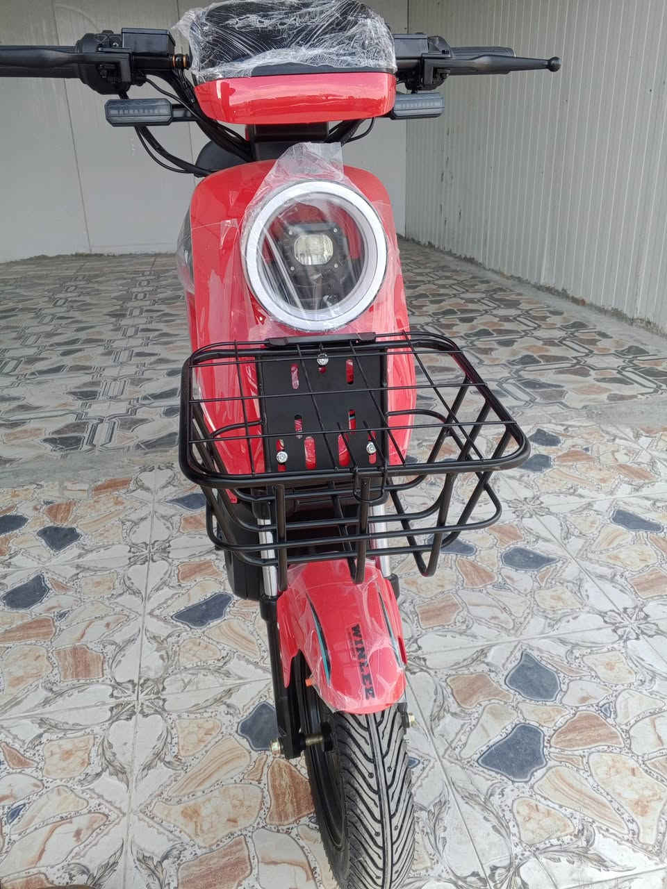 للبيع شد جديد كارتونه
السعر 625 بي مجال 
***********
