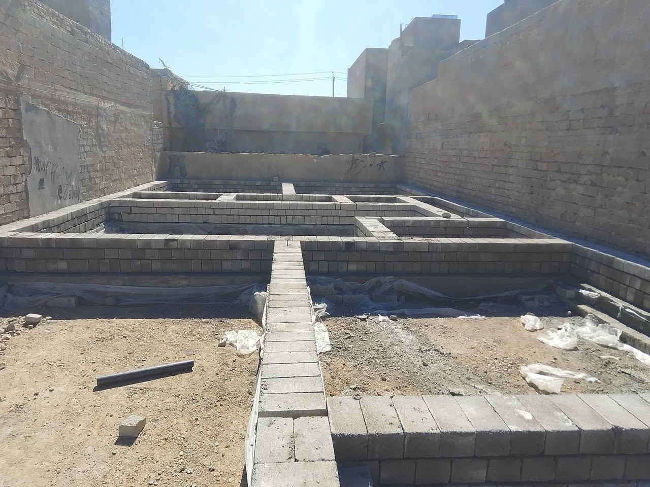 تم بحمد لله مباشره وضع. حجر الاساس 😍😍اشراف وتنفيذ احد المنازل في تكريت القادسيه من الصفر ) مقاولات عامه بناء وتطبيك ارضيات وجدران وترميم المنازل تأسيس ماء ومجاري وتأسيس كهرباء ولدي كادر متكامل للمشاريع  ✨تصميم-تنفيذ-اشراف-استشارات هندسية✨
من الفكرةالاولى لآخر حجر تفاصيل دقيقةونتائج تدوم 💯 للاستفسار الاتصال او مراسله. واتساب ***********
