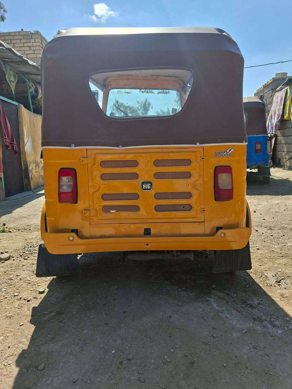 سلام عليكم تكتك البيع ١٩ رقم وسنويه معمره دوس ومصبوغه جماليه مكينة خير من الله مكان محموديه حي مرتضى سعر٥٧٠٠ وبيه مجال


**إذا كنت صاحب هذا الإعلان وتريد حذفه لأي سبب، رجاءا أرسل رسالة إلى الدعم الفني**