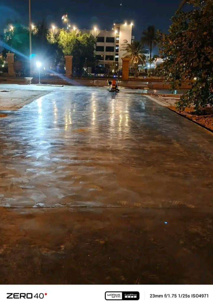 مستعدين صب وسقل وتنعيم الارظيات بلهلكوبتر وتقطيع الجوينات وعمل الكب اكريز لسنا الوحيدون لكننا الافظل شوارع جملونات ارضيات دوائر حكومية للاتصال .***********
