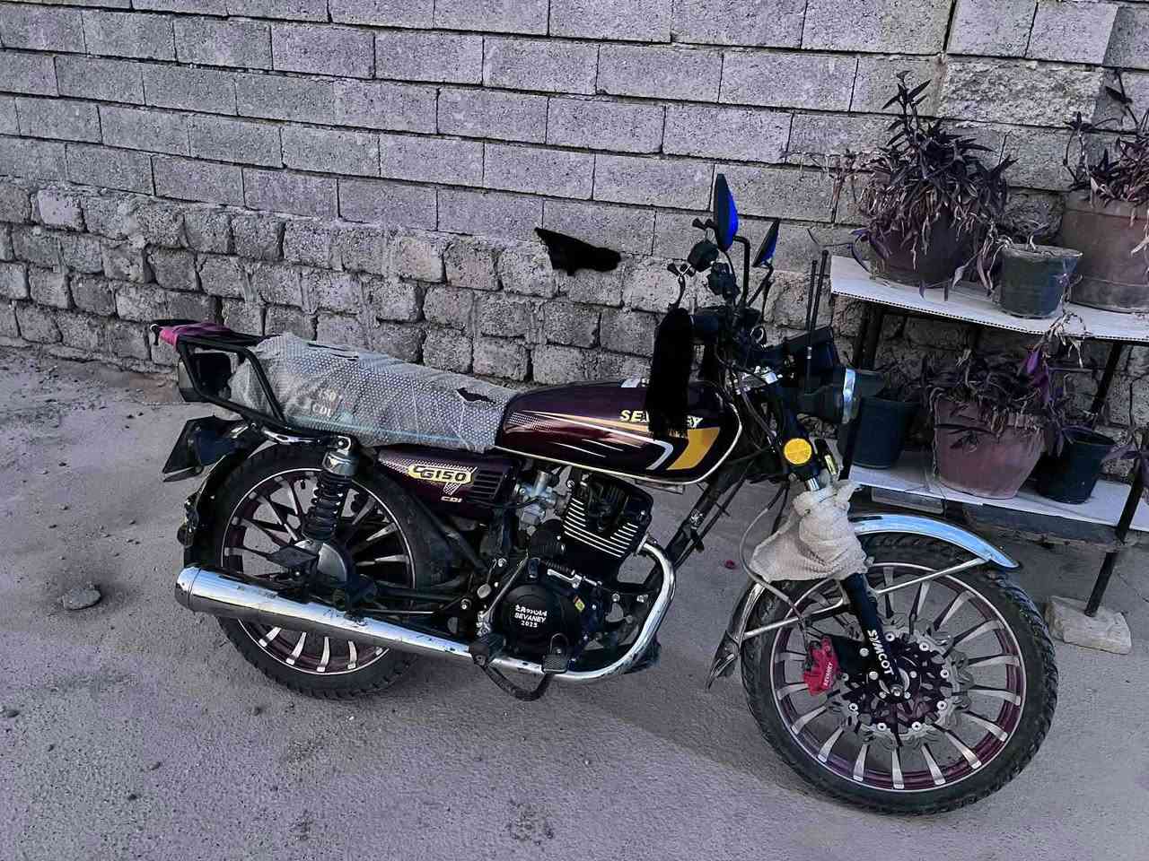 السلام عليكم سيفان للبيع 
الموديل25  الستفسار  ***********
