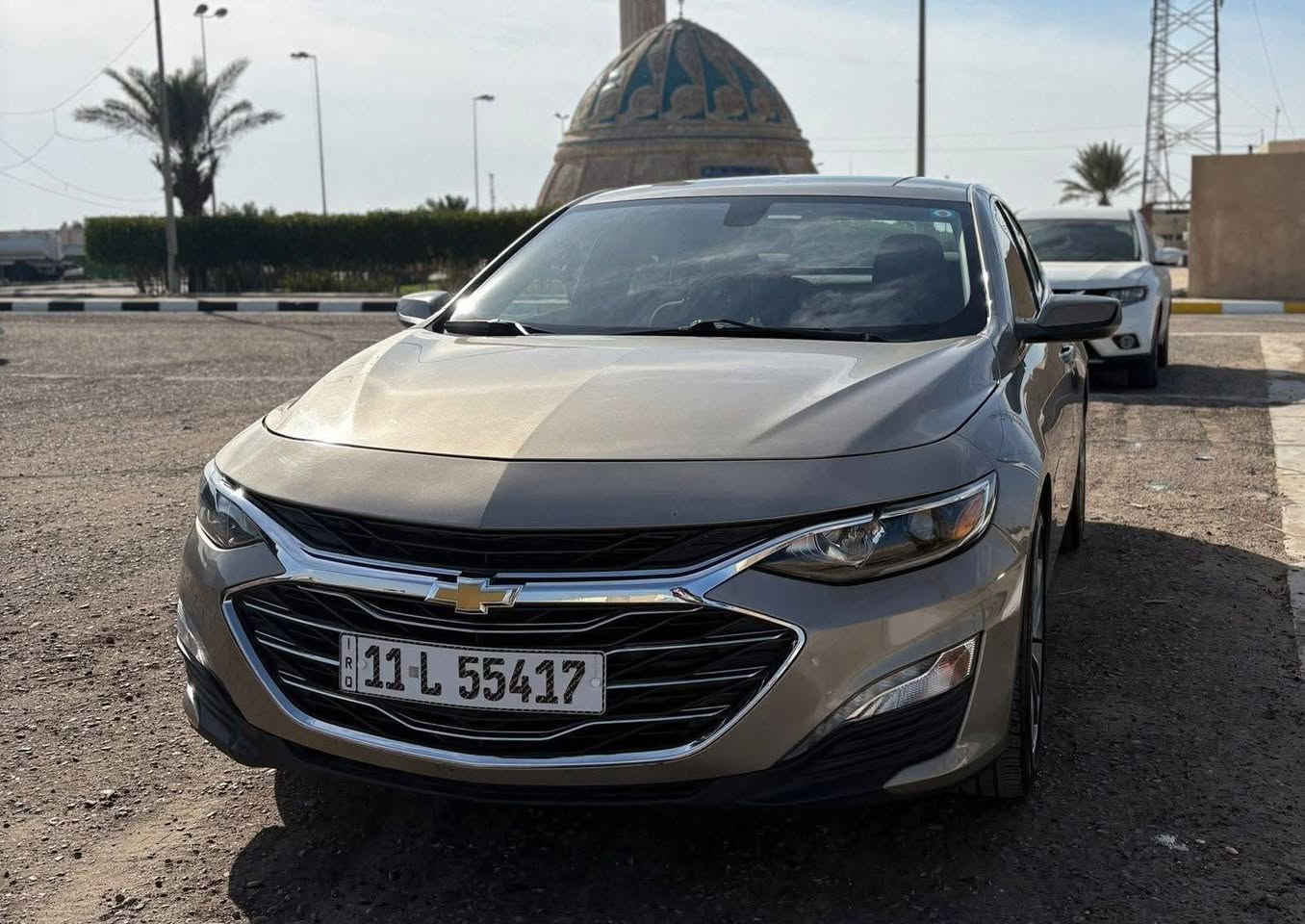 للبيع او المراوس
ماليبو LT موديل 2022 
السياره ماشيه 105 الف كيلو
كير ومحرك مكفول  
تدفئه بالمقاعد
 شاشه اعطال 
بك لايت ليد طياره 
محرك 1500 تيربو 
ويل وتاير جديد حجم 16 
تحكمات ستيرن 
شاشه ابل كار بلي  
قطعتين تبريد 
ازالة الضباب تلقائياً 
كامره خلفيه 
داخل اسود مخمل
رقم بغداد الجديد الدولي
الحادث قطعتين فقط جاملغ ايمن والبنيد
 وايرباك ستيرن راجع سيستم وصور الحادث مرفقه 
مكان السيارة مطار بغداد او المدائن 
السعر ١٢٥ وبي مجال بسيط 
 ***********
