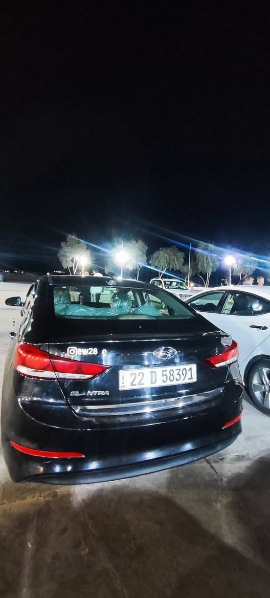 النترا 2017
نص فول سياره جديده 
كير محرك شرط 
شرط التحويل 
وترهم مراوس وترهم بمقدمه اقل شي 85
رقم الهاتف ***********
