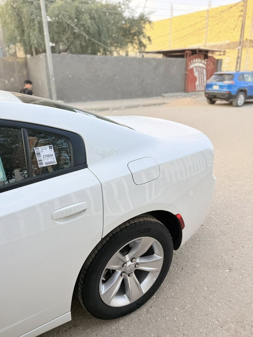 السلام عليكم
دوج شارجر 23 خليجي وكاله هارلم كفاله عامه 

رقم بغداد ماشيه 20m بوضع الوكاله

موصفات السياره sxt

السعر 295 وبيه مجال

ناصريه مركز

***********
