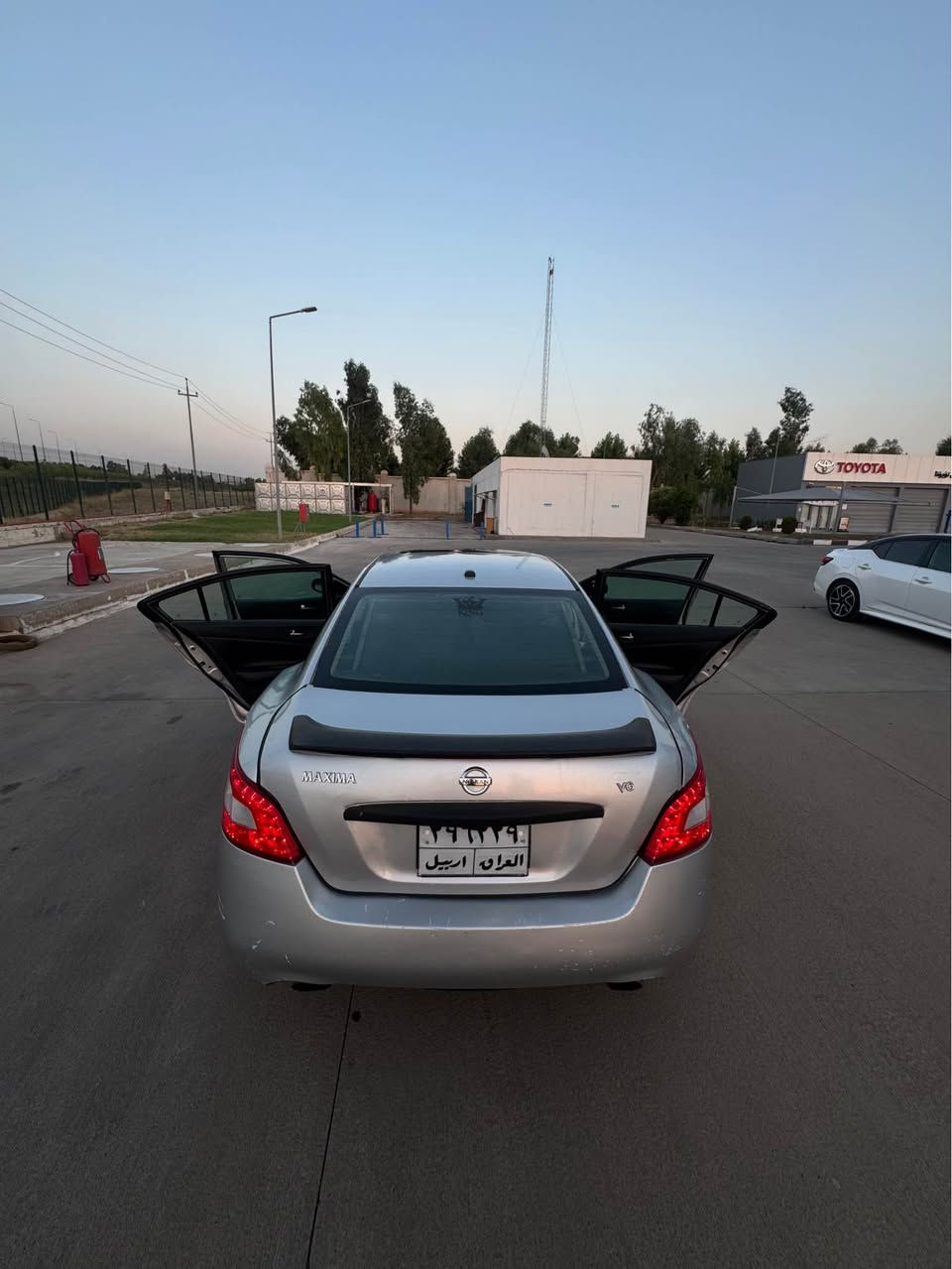 Nissan maxima
مۆدیل ٢٠١١ 
فول فول قەپات مواسەفات 
٣ بەسمە 
دەبڵ گێر تۆماتیک عادی سپۆرت گێر شەفت 
تەبرید سارد گەرم دەبڵ ڤانە کوشن سارد گەرم 
کوشن جلد کارەبای خەزن میمۆری 
سوکان ڤۆلیۆم تحدید سرعە سوکان خەزن هیتەر 
شاشە گەورە ماپ گیپی ئێس ٦ سیدی بلوتوز دیڤیدی کامیرە 
سلایت پەردە بیلاد کارەبای هەر چوار دەوری حاسە تراکشن 
٤ جام ئاوێنە ئۆتۆ ئاوێنە شەفت ئیشارە 
دەبڵ گزۆز باڵ تاخم تایەی خاوێنە 
سەیارەیەکی جوان و خاوێنە گێر و مەکینە و کارەبایەتی مەزبوتە تەقە رەقەی نیە نرخی ٧٠ وەرەقەیە و کەمێک مەجال ١٢ وەرەقەی غرامە لەسەرە لە سعری دێتە خوارێ 
وەک بۆیاخ بە کامل بۆیاخ دەیفرۆشم بەس براوە بەشەرت
ناونیشان هەولێر 
ژم*********** أربيل, العراق
