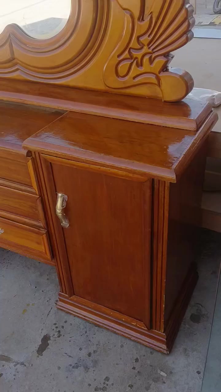 غرفه نوم ام السته طابقين داخل وخارج صاج ضهر جرجوبه زاويه كنتوري خمسه ملم مع ميز هديه عنوانه كوت حي الجهاد شارع النجارين نجارة ومعرض الحجامي الاتصال او مراسلة الصفحه ***********
