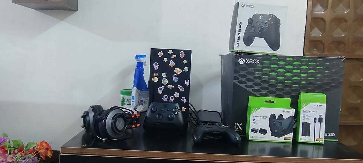 للبيع اتاري نظيف وشغال بدون مشاكل 🎮 نظافه فول xbox sereis x
مع  الملحقات / (جوستك اضافي+شاحنه جوستك + حساب مشترك بتلفيلد 6+بيس21+ alan weke2+سماعه اصلية ميكروفن )
ملاحظه حساب بيها شهرين كيم باس تخلص ب شهر 8/15
كيم باس يحتوي 500 لعبة 
سعر 780 قفل
بدون سماعه بدون جوستك اضافي 675قفل 

سبب بيع ظروف


**إذا كنت صاحب هذا الإعلان وتريد حذفه لأي سبب، رجاءا أرسل رسالة إلى الدعم الفني**