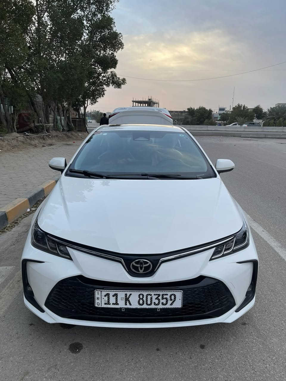 السلام عليكم
كورلا هایبرد ٢٠٢٥ بكفاله عامه
رقمها بغداد بأسمي 
هستوها مشت ١٠٦٠٠
فول مواصفات 
جلد احمر سبورت بلادي 
بصمه
بانوروما 
ثلاث انظمه 
تحكمات ستيرن 
اوتو لد
تبريد قطعتين 
تحكم كشن سايق كهرباء 
حساسات امامية
مثبت سرعه 
مثبت مسار 
تحكم باللوك سنتر والتبريد على الشاشه ودگم
وبيها بعد هواي مواصفات 
السياره كلش نظيفه وعلى حالة الوكاله 
مكاني نجف 

***********
