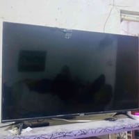 نيوال • ٥٠ إنچ • 4K UHD