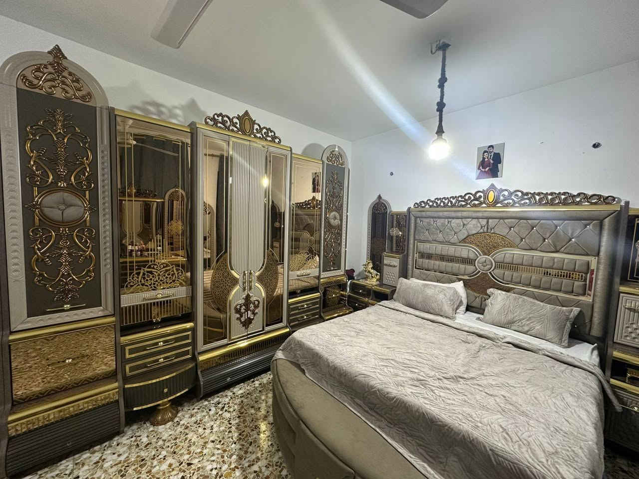 للبيع مستخدمه سنه صار سعر مليونين ونص ***********
