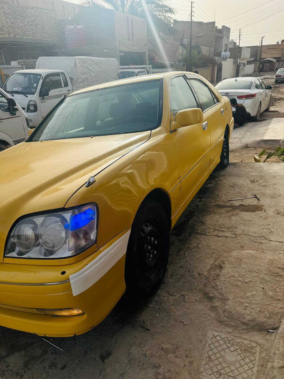 السلام عليكم
ملكة للبيع كصة قمارة فقط 
ما مدفوع كمركها 
بيها كتاب فحص مروري 
مكينتها فيفيتي 
تخم تاير جديد 
السعر ٤٠ وبيها مجال 
العنوان بابل مركز 
***********
