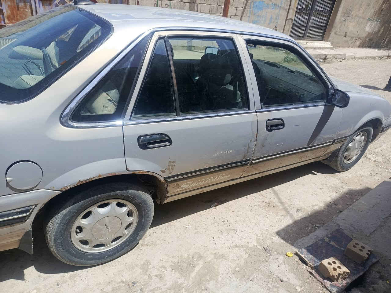 سلام عليكم برنس 95رقم بغداد بدون صبغ وضربه. قويه محرك بي صوت يطقات والكير بس اصبح ايئخر بل بك. مكان فلوجه. *********** السعر 30
