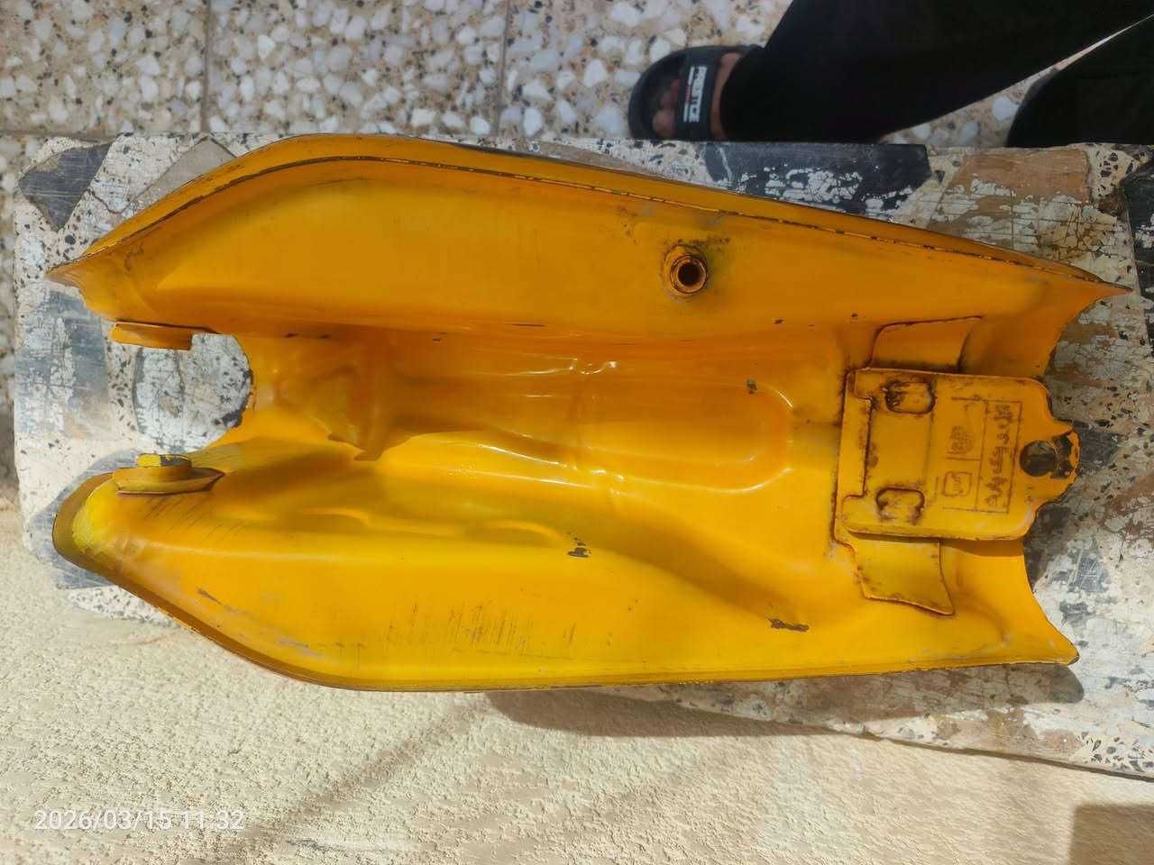 سلام عليكم شباب هاذه تانكي نامي شلامجه بلادي اصفر وصالنصه هم بلادي للبيع كلهن قيم وخذهن العنوان ناصريه حي الشهداء رقمي ***********
