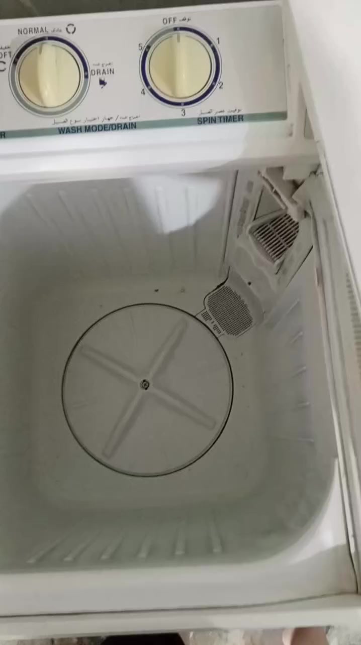 غساله هيتاشي كبيره
شغاله بس شويه صوطها عالي  ابيعها على وضعيتها 
50الف


**إذا كنت صاحب هذا الإعلان وتريد حذفه لأي سبب، رجاءا أرسل رسالة إلى الدعم الفني**