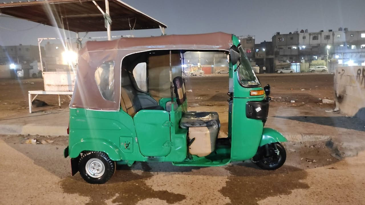 سلام عليكم تكتك اوراق سحب التكتك كفاله بس المحرك ينقص ***********. مكاني البصره
