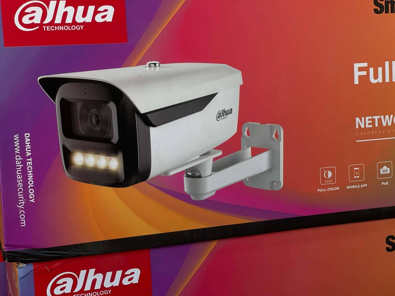 ​🔒 أمن بيتك ومحلك بأقوى كاميرات داهوا (Dahua) الأصلية! 🔒
تأمين ممتلكاتك صار أسهل وأرخص مع خدماتنا المتميزة لبيع وتنصيب منظومات المراقبة العالمية.
​✨ ليش تختارنا؟
​صوت وصورة بدقة فائقة: كاميرات داهوا بدقة ووضوح عالي مع مايكروفون مدمج لنقل أدق التفاصيل.
​رؤية ليلية ملونة (Full-Color): صورة بالألوان الكاملة حتى بالظلام الدامس.
​كشف موقع العمل مجاناً: فريقنا يزورك ويحدد احتياجك بدون أي تكلفة.
​أنسب الأسعار: عروض وبكجات تنافسية تناسب ميزانيتك.
​ضمان حقيقي وصيانة: دعم فني مستمر وصيانة دورية تضمن أمانك.
​💡 الأمان مو رفاهية.. احمي عائلتك وشغلك ويا المحترفين.
​📞 لطلب كشف الموقع المجاني أو الاستفسار، راسلنا


**إذا كنت صاحب هذا الإعلان وتريد حذفه لأي سبب، رجاءا أرسل رسالة إلى الدعم الفني**