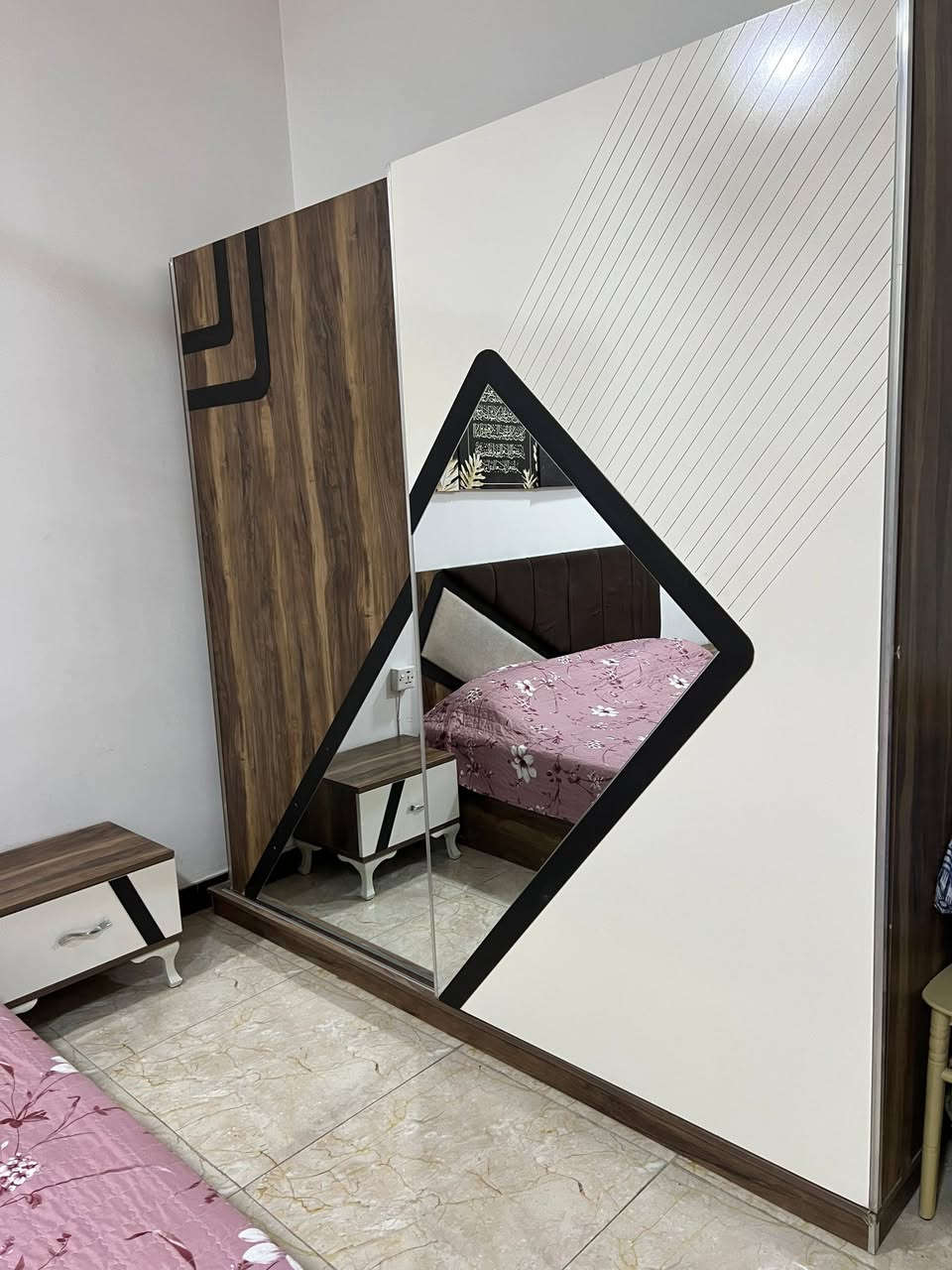 البيع غرفه تركي سعره 350 وبي مجال تخم سعره 450 وبي مجال مكان الدوره شارع زيتون


**إذا كنت صاحب هذا الإعلان وتريد حذفه لأي سبب، رجاءا أرسل رسالة إلى الدعم الفني**