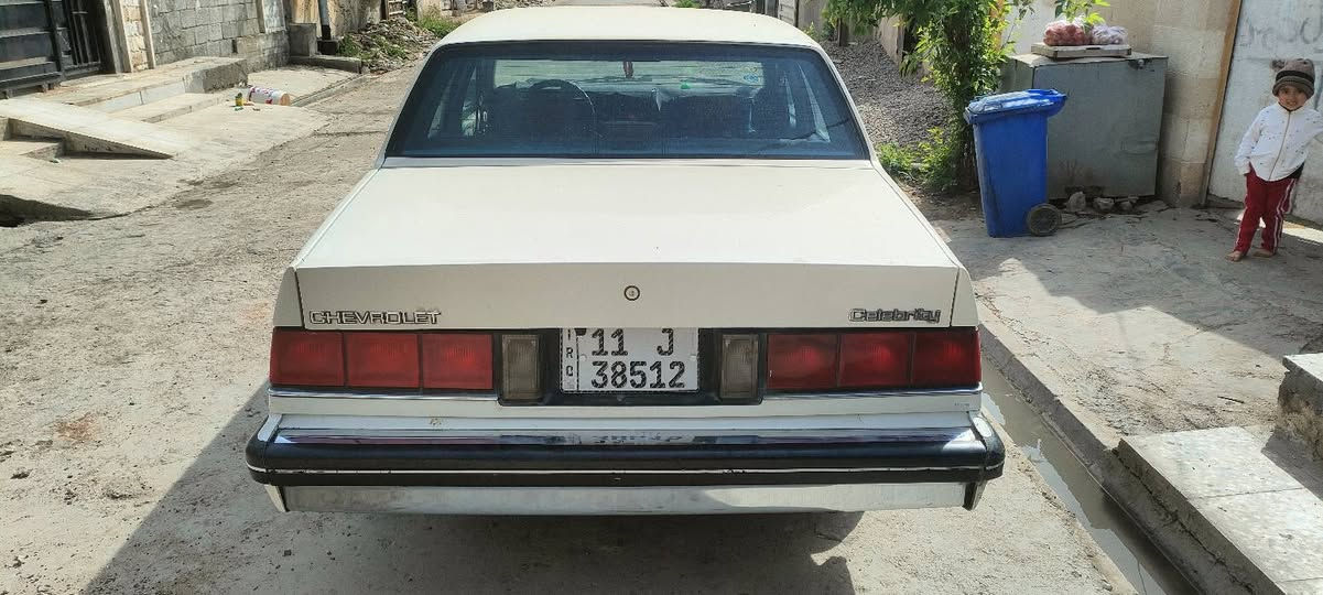 سلبرتي 1989
ابيض بغداد

بيع او مراوس بتكسي
مصبوغة عباية بدون حادث 

تبريد شغال منظومة كاملة 

كهربائيات جاهزة كلهة حتى كلوب النفاظة يشتغل ع البلاد 

سيارة بلادية
رقم الشاصي شعار 
والهزة لشهر 11
والسنوية ل 2028 شهر 11

بدون خياس 

شواصي سليمة 

صدر 80بالمية 

كير 3نمر والرابعة متشتغل فقط شي بسيط

المحرك يبخر ابيع كايم 

لكن هو يشغل 

دبل فيت بم اصلي 

ومسويله فتحة للفيت بم 

تغليف كامل للسيارة صوت وعازل حرارة

السعر المطلوب 42 وبيها مجال قليل

المكان بغداد المعامل حي النصر

***********

واتساب موجود
