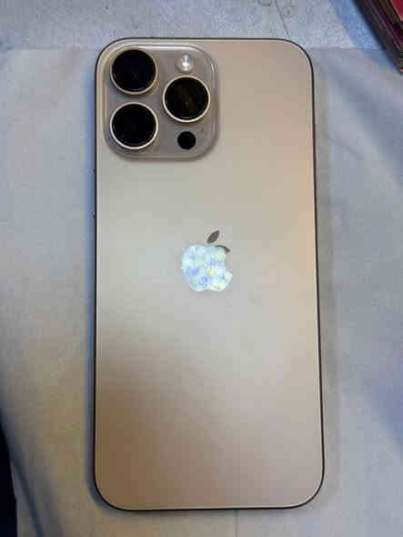 سلام عليكم ايفون 16 برو ماكس ذاكرة 256 بطارية 97 شرق اوسط بعدة بل ضمان باقي 3اشهر ع ضمان سعر 1425 وبيه مجال بسيط 
الرقم ***********
