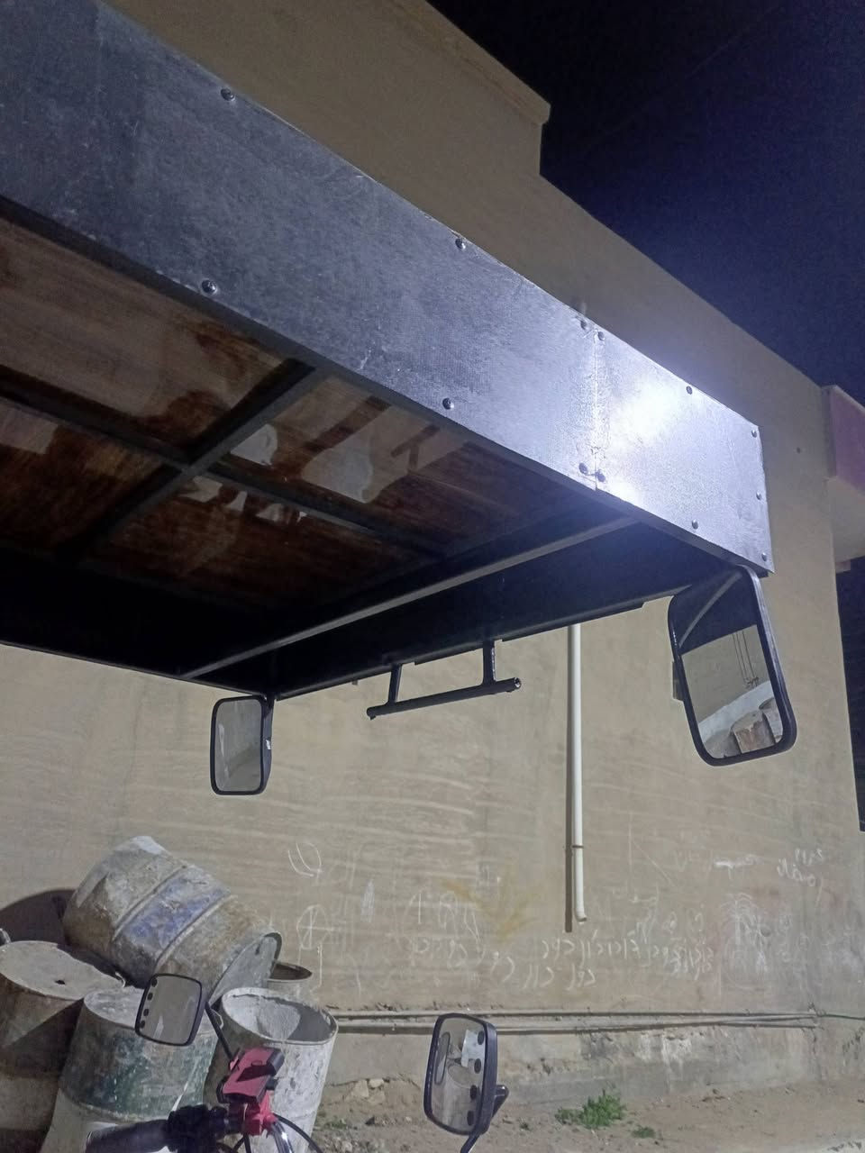 محجل للبيع كامل مكان رمادي 5كيلو تفصال جديد صاله شهرين من فصلته سعره 150 وبي مجال بسيط للتواصل خاص او اتصل ***********
