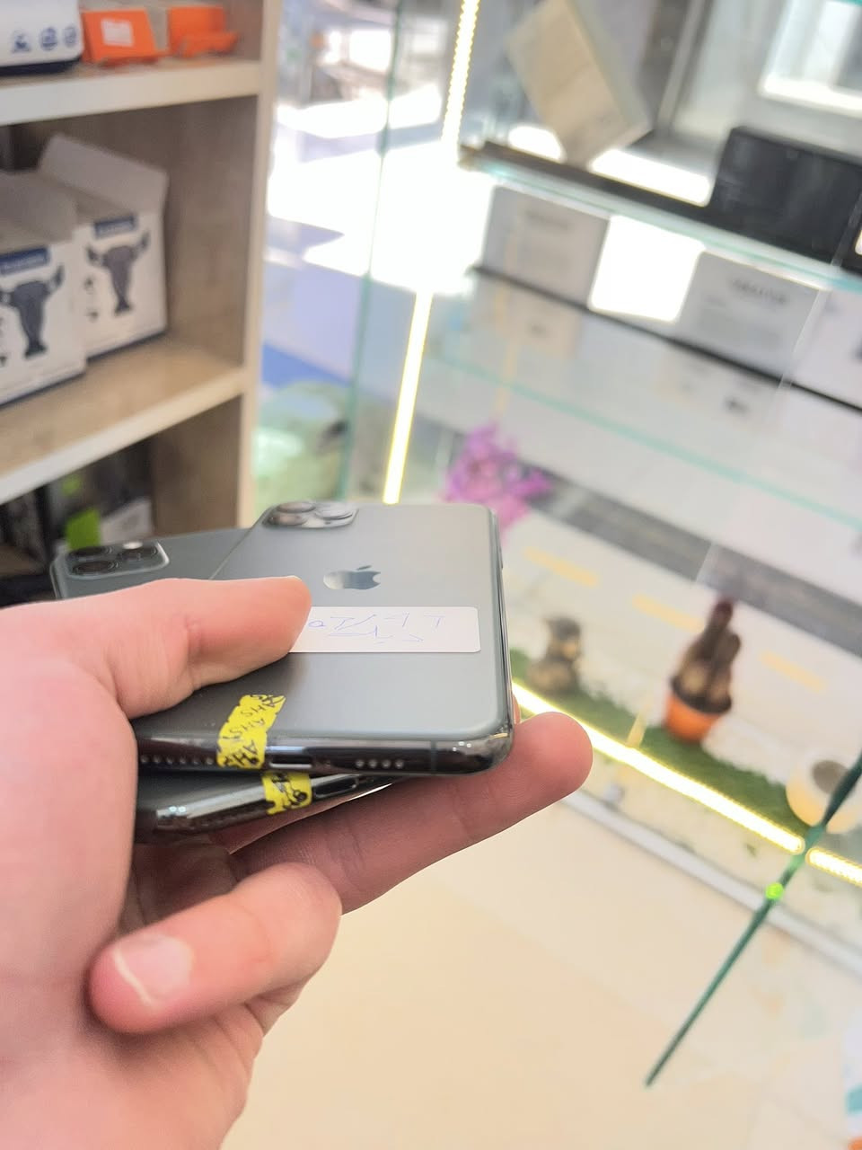 ١١ بروماكس عدد ٢
١١ بروماكس 
ذاكره ٥١٢
دبل سيم 
بطاريه ٩٠ وفوك 
نظافه ١٠٠

١١ بروماكس 
ذاكره ٢٥٦ 
دبل سيم 
بطاريات ٩٠ وفوك
نظافه ١٠٠ 

للاستفسار خاص او اتصل ***********
