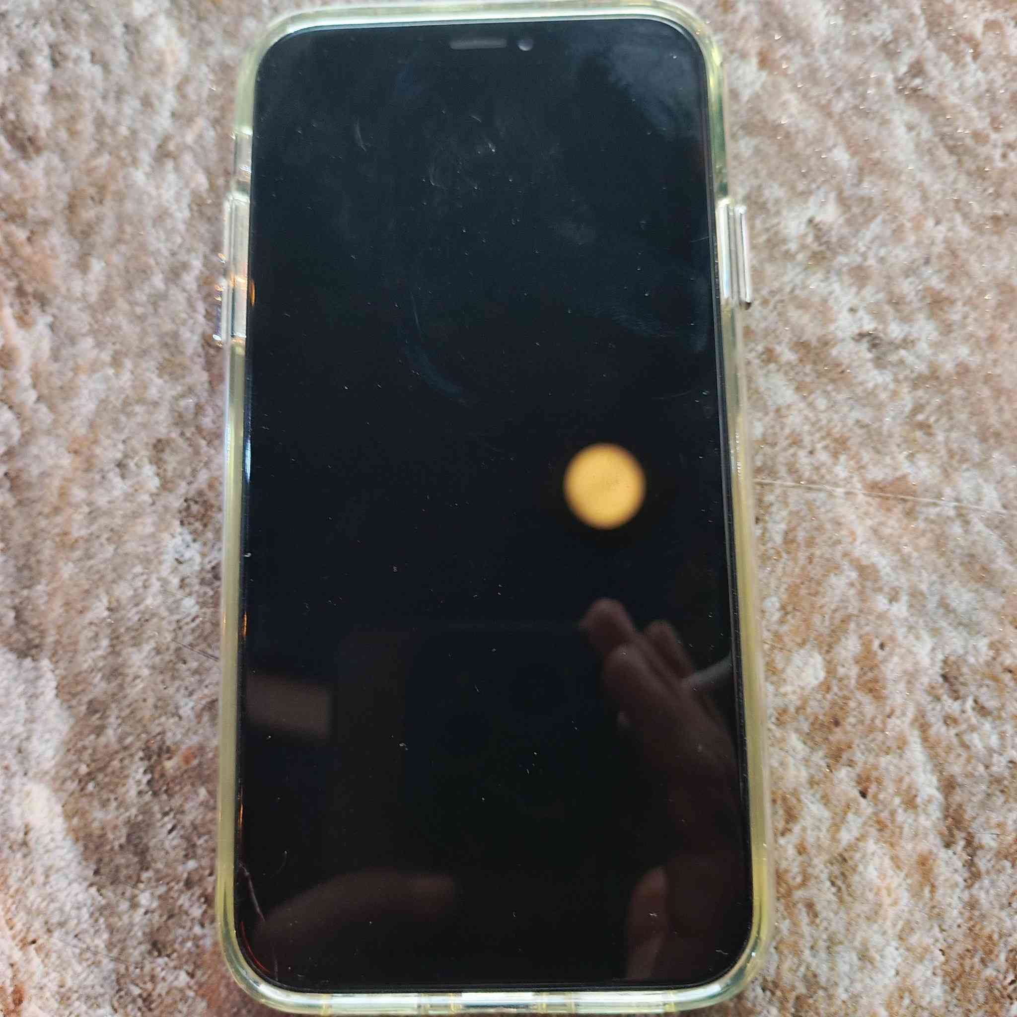 السلام عليكم اكس ار مبدل فقط بطاريه ذاكره 128جهال نضيف الى درجه بيع او مراوس مكان بغداد الكماليه ***********
