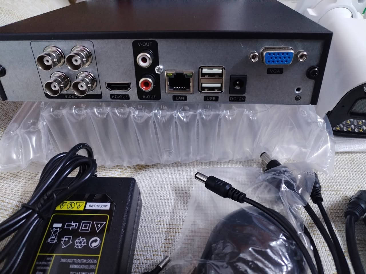 كامرات جدد صوت وصورة وانارة ليلية وذاكرة ودفي ار وكيبلات وماوس جاهزة سعر 85


**إذا كنت صاحب هذا الإعلان وتريد حذفه لأي سبب، رجاءا أرسل رسالة إلى الدعم الفني**