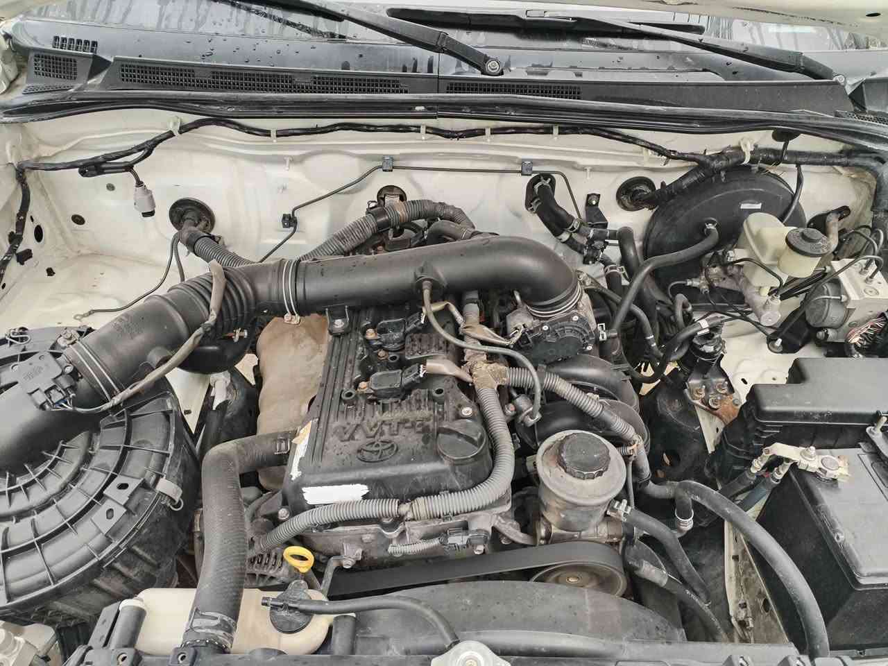 السلام عليكم ورحمة 
بيكم هايلوكس 2013 للبيع
شركه جهيان
سنويه وهزة ورقام كلو جديد
محرك ما مفتوح
شاصي 12 
السيارة ماشيه 178 الف فقط
السيارة كلشي بيها جديد
الصبغ البيها ربع جاملغ الخلفي صفحه السايق فقط
وبيها 4 اماكن بارد فقط
السيارة حلوا وجاهزة وترايك وين ما تريد
وبيها شويه داخل هم مثل ما مشرة بصور
والباقي كلو وضع شركه
كلشي شغال تبريدها تدفه
كلشي بيها شغال 
السعر 185 او بيها محال حيل بصيط
*********** مكاني برطله
