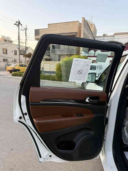 قطعه من النوادر حلوه   📍👨🏻‍🦳
سلام عليكم جيب اوفر لاند فول 1/1 
الموديل 2021  (خليجي) . وكالت هارلم السياره 
اللون: ابيض 
المحرك : V6.  3.6L . 
العداد :  18 الف شرط حقيقي .
رقم اربيل الجديد كامل تحويل ثاني يوم 
مكفوله من صبغ و البارد والتبديل و الفتح و اي ضرر كفاله
 سياره بعده بوضع شركه نايلون الشركه بل كشنات 
سياره علا ايدي  برغي ما ملعوب بيهه شرط 
سياره من النوادر جديده و حلوه استخدام نضيف 
المواصفات 
* دفع رباعي 4x4 . 
* رادار جانبي مع مانع تصادم .
* تحذير الخروج عن المسار ⚠ . 
* تحذير النقطة عمياء ⚠ .
* شاشات خلفية . 3
*داخل جملي قرميدي المميز 
* نظام الاسطفاف الآلي (اوتو بارك) .
* ويل قياس 20 انج .
* سقف بانوراما . 
* شاشه كبيرة 8.4 انج . 
* نظام الخرائط (GPS) .
* نظام التعليق هوائي (جكات) . 
* ستيرن كهربائي . 
* المصابيح الأمامية زنون .
* كشافات الضباب زنون .     
* تشغيل عن بعد .
* صندوق كهربائي .
* مقصورة الركاب من الجلد الفاخر .
* حفظ وضعيات الجلوس (ميموري) . 
* المقاعد الأمامية كهربائية .
* المقاعد الأمامية تبريد وتدفئة .
* المقاعد الخلفية تدفئة .
* مشغل اقراص CD/DVD . 
* سستم صوت هارمون كوردون . 
* حساسات أمامية
* حساسات خلفية . 
* كاميرا خلفية .
* تدفئة ستيرن . 
* بخاخ ماء على المصابيح الامامي.
* المرايا الجانبية قابلة للطي .
* مرايا متحسسه للضوء العالي . 
* مانع تصادم خلفي .
* مقود السائق من الخشب . 
* بلوتوث تلفون . 
* محدد سرعة . 
* نظام التشغيل والاطفاء الاوتوماتيكي ( Auto Start System ) .
* نظام بريك اوتماتيكي ( Auto Break System ) .
سياره علا ايدي من الزيرو برغي ما مفتوح بيهه شرط 
السعر 368 ورقه 💲 
رقمي *********** 
مكاني بغداد 
بيع او مراوس
